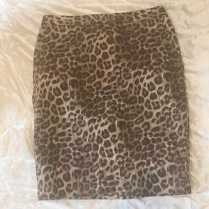 Leopard skirt